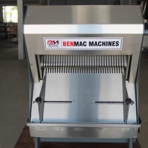 bread cutting machine